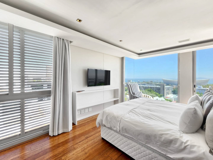 2 Bedroom Property for Sale in Green Point Western Cape